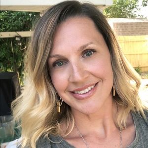 Meet your Posher, Evie